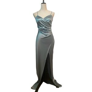 Windsor women’s dress gray slimming small silky new with tags